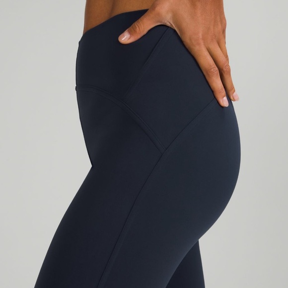 NWT Lululemon InStill HR Tight 25” - Picture 4 of 5